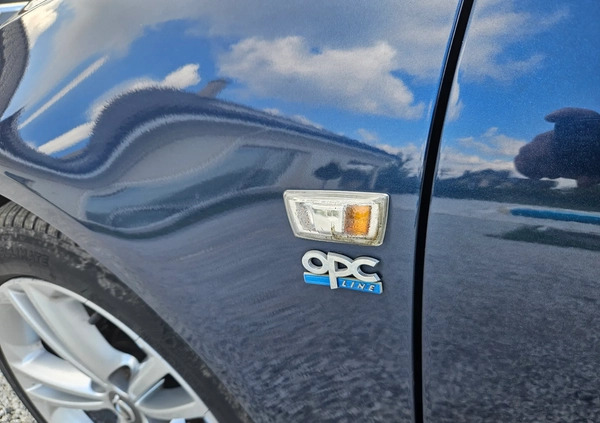 Opel Insignia cena 23900 przebieg: 220000, rok produkcji 2011 z Szczecin małe 191
